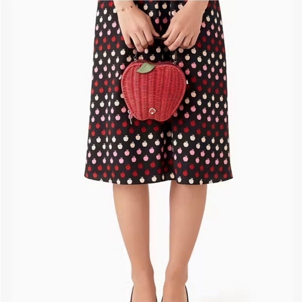 🍎🔹️Kate Spade Honeycrisp Red Apple Wicker Basket Crossbody Handbag Novelty - Picture 4 of 8